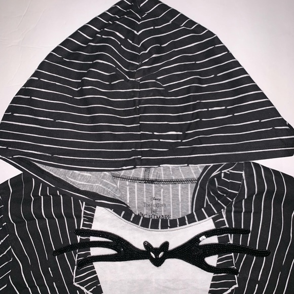 ✨Reduced NWT - DISNEY NIGHTMARE BEFORE CHRISTMAS hooded - 3 left!! - Picture 7 of 8